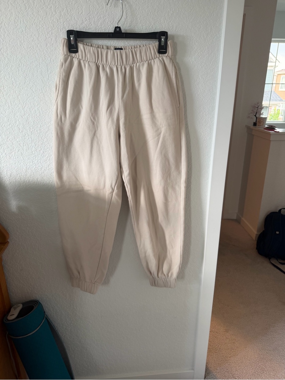 GAP Cream Elastic Waist Pull-On Pants